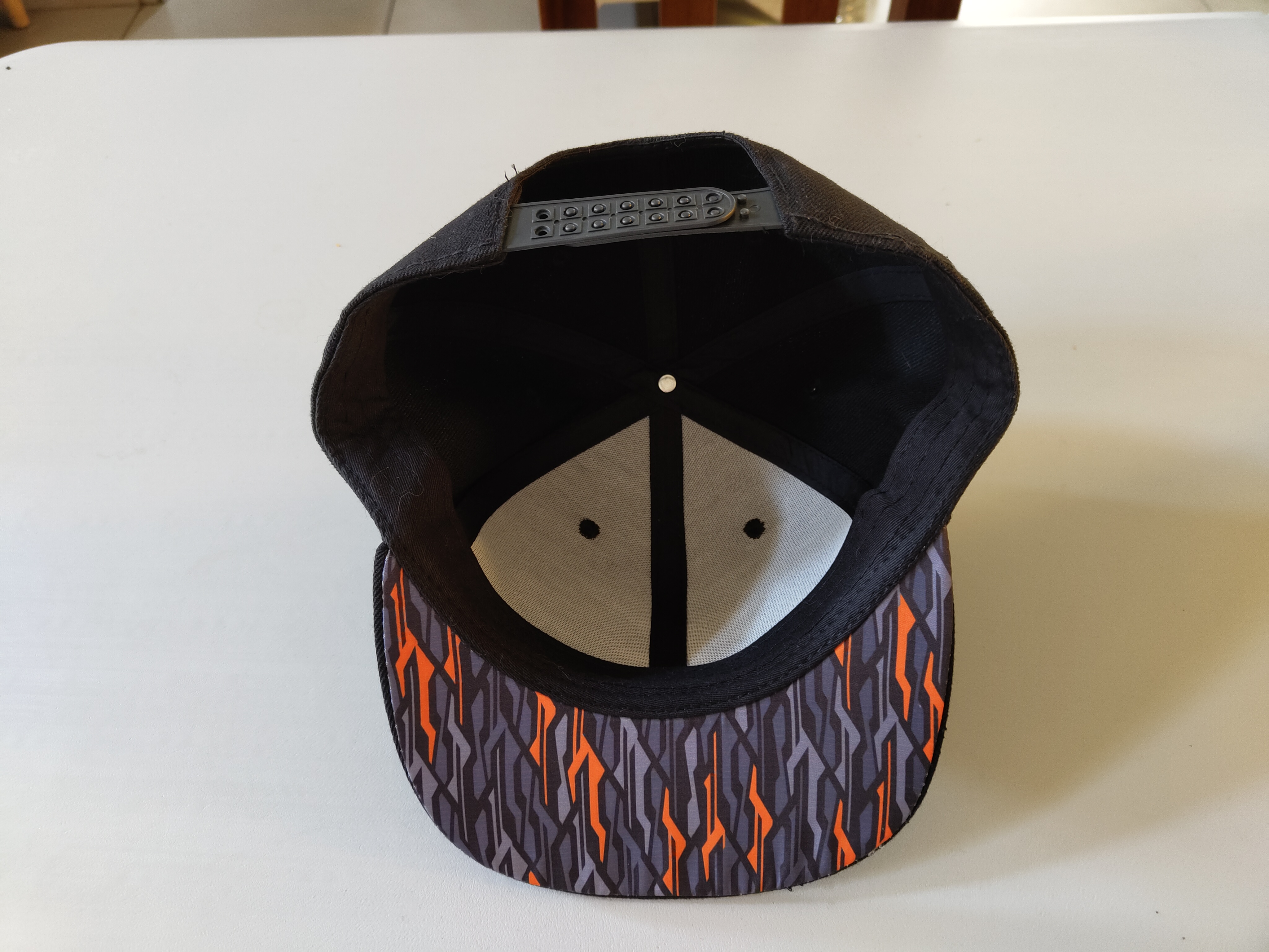 Gigabyte Auros hat