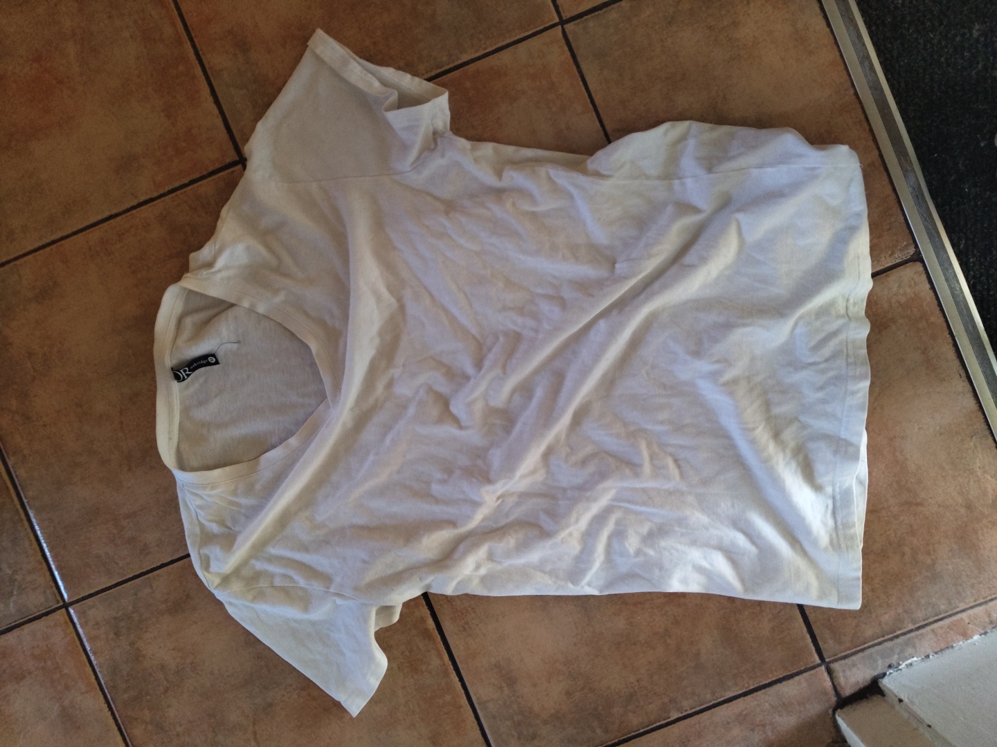 Medium white t-shirt